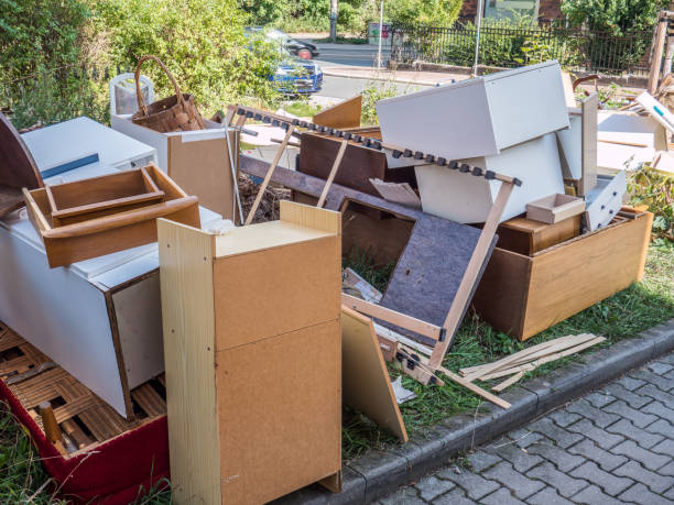 Best Garage Cleanout  in Mazomanie, WI